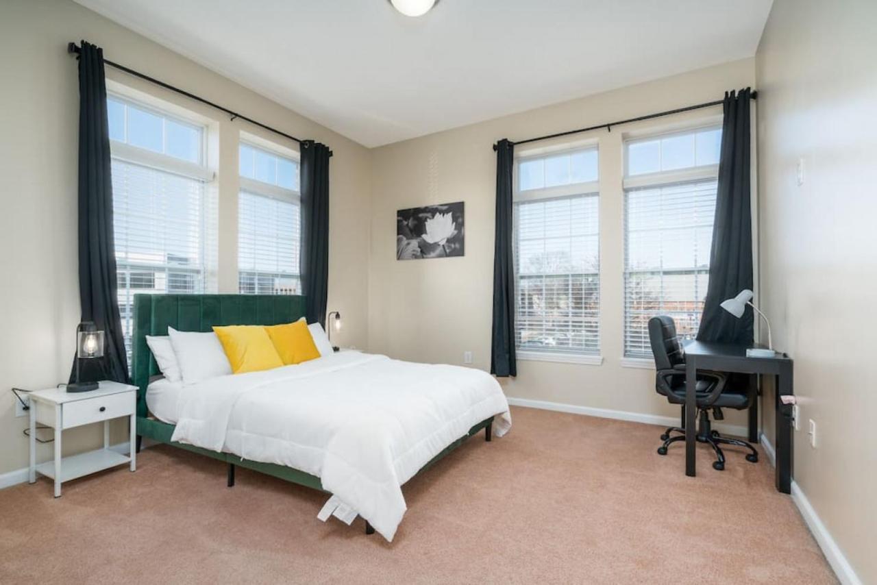 Downtown Indy Private Bedroom - Shared إنديانابوليس المظهر الخارجي الصورة